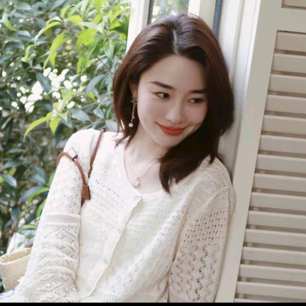 邱莹莹爆款穿搭