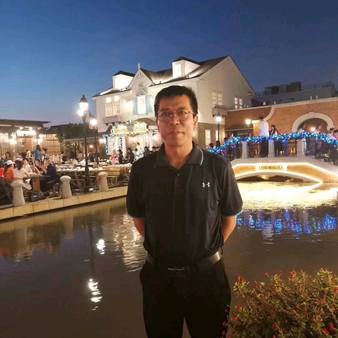 成县烤鸭哥