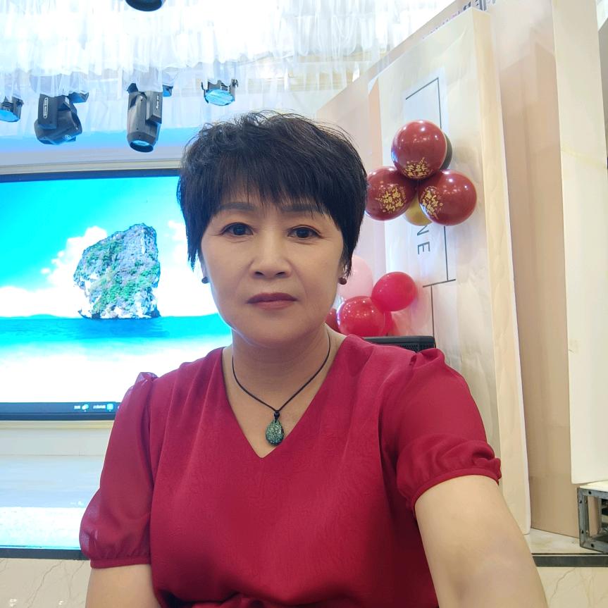 彩玲