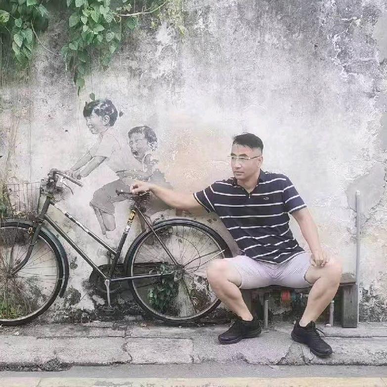 卖鸡爪的老马哥（冻品）