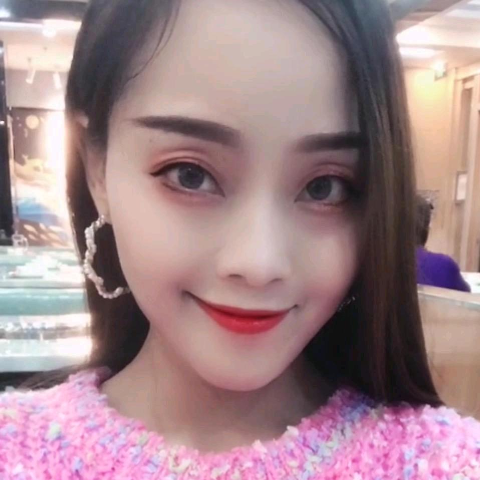 主持人玛莉