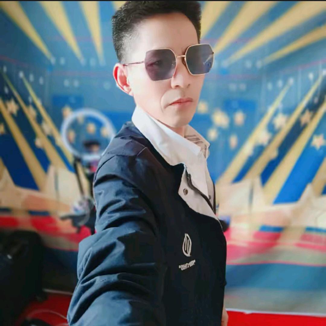 农村梁家军唱歌好听🎤