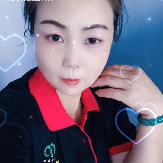 爱拍照的宝奶奶
