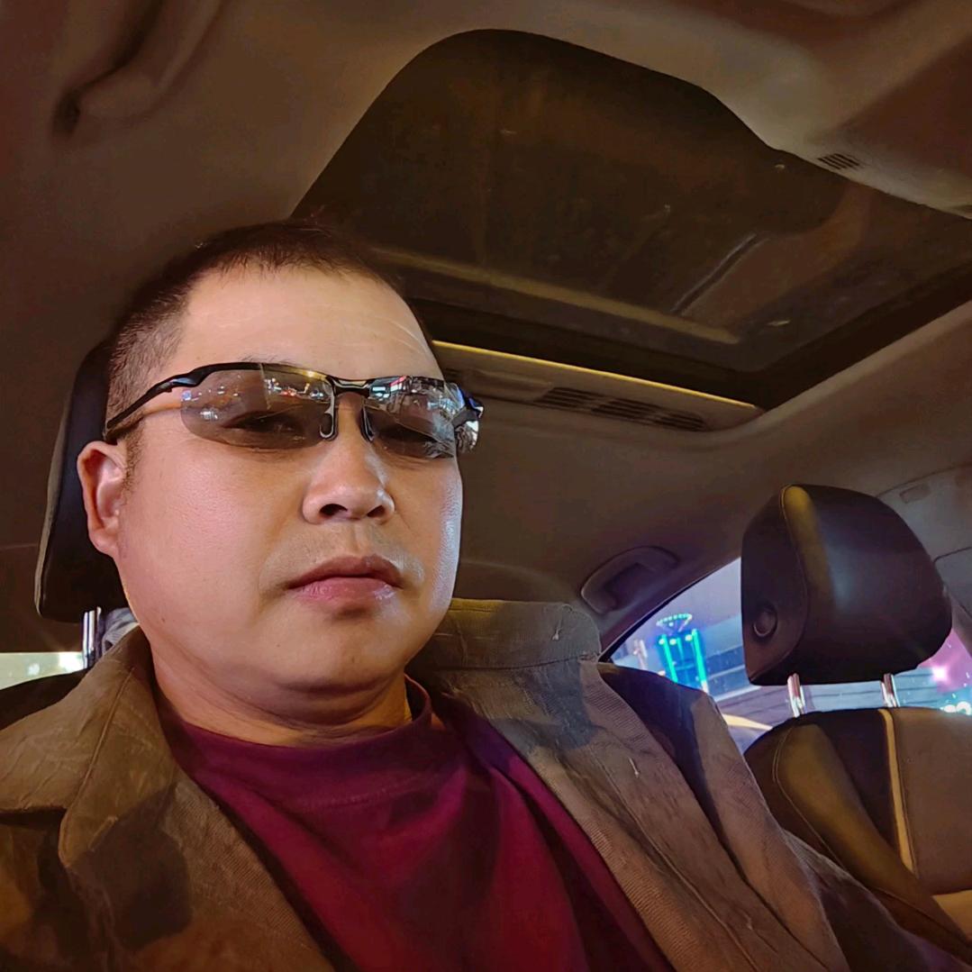 姓李，晴空万李