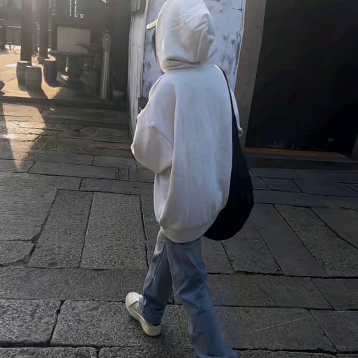 忧郁霸道总裁