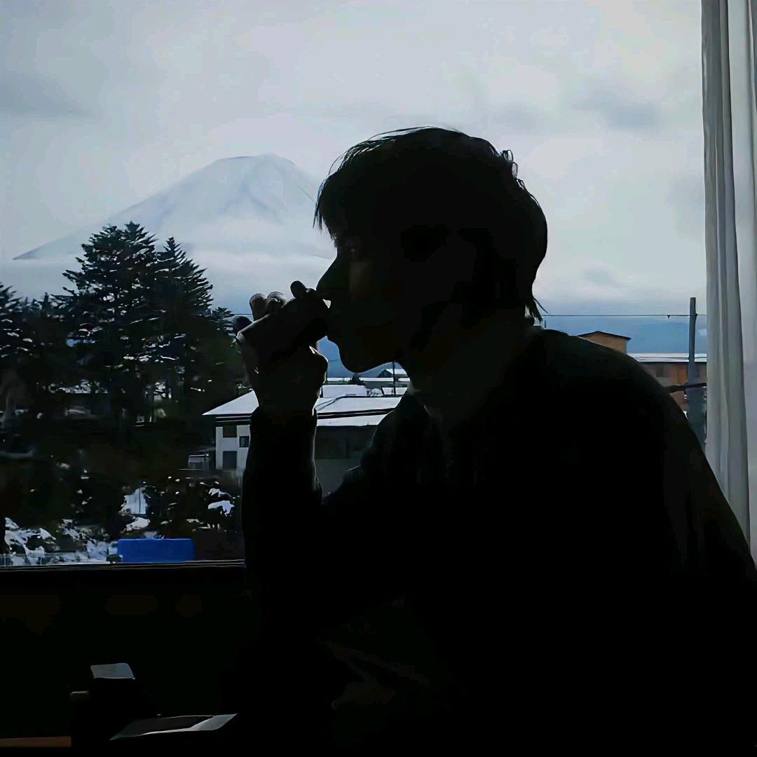 ㅤ── 展开99条回复 ⌵