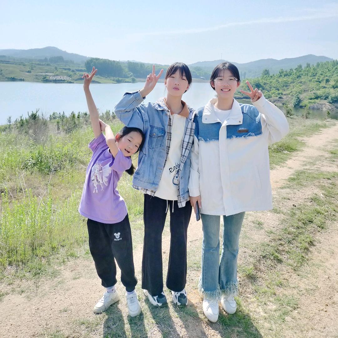 ꧔ꦿ᭄💞糖炒李子褚褚动人🦋꧔