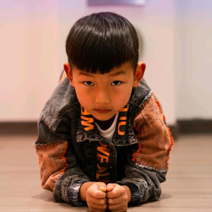 爱像首寂寞的歌