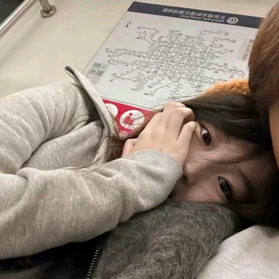 睡不着的泡泡糖：💤