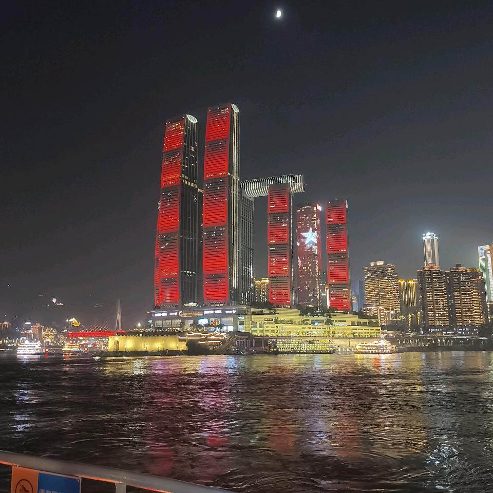 一路(ง •̀_•́)ง向前