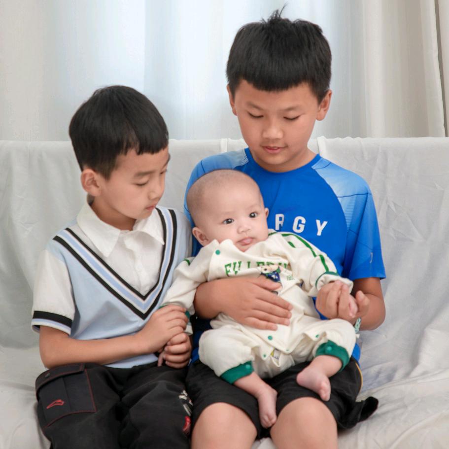 🌈家有三个皮夹克☀