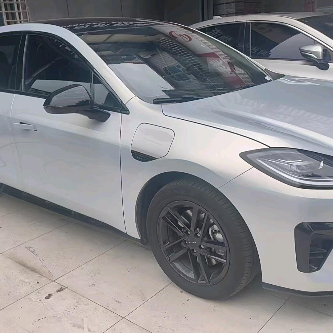 厦门市钜能矩阵汽车租赁有限公司