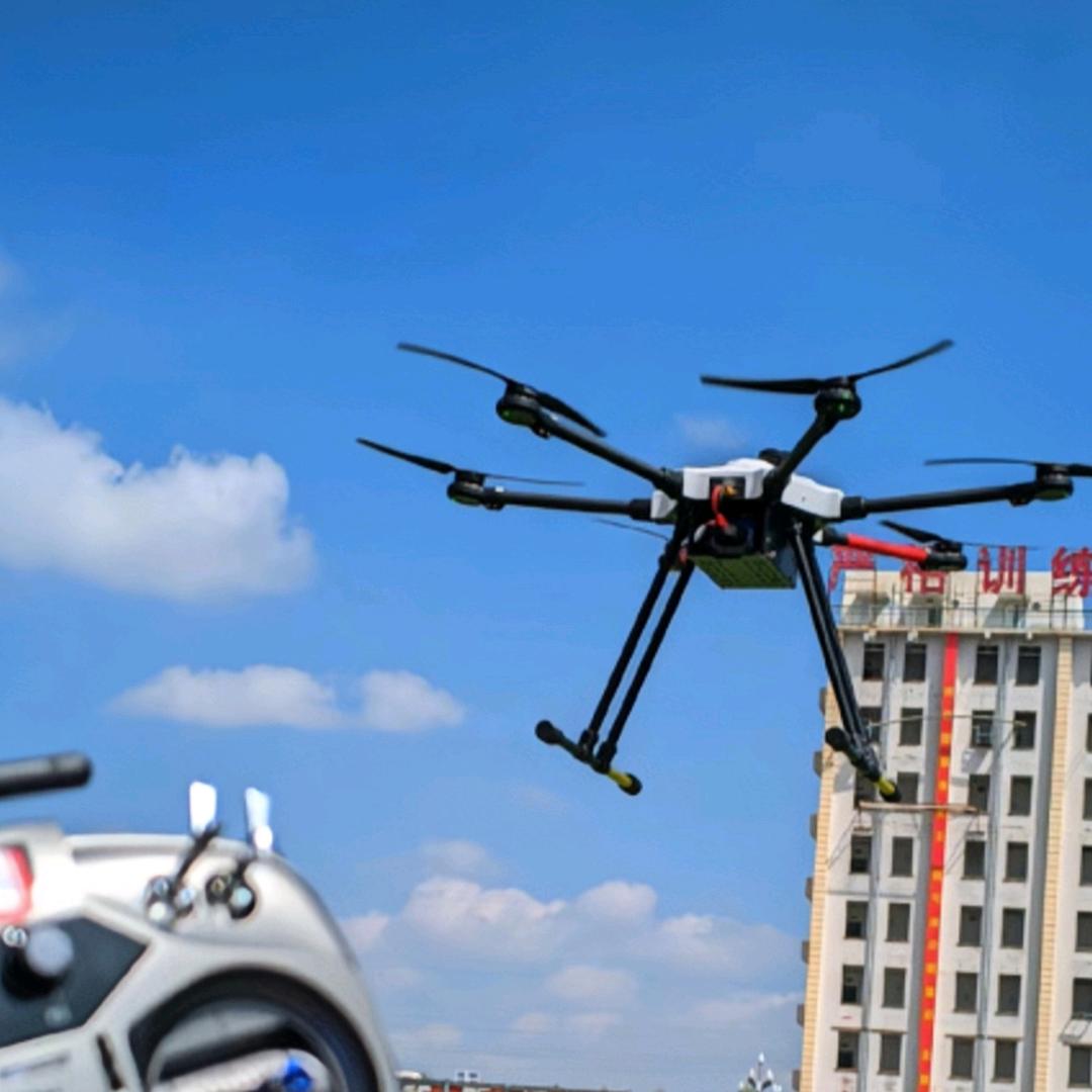 睿瞰无人机培训吊运