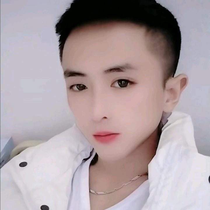 🕊ꦿ⋆꯭᭄我为ᝰ伊人ꦿ໌࿐'🕊