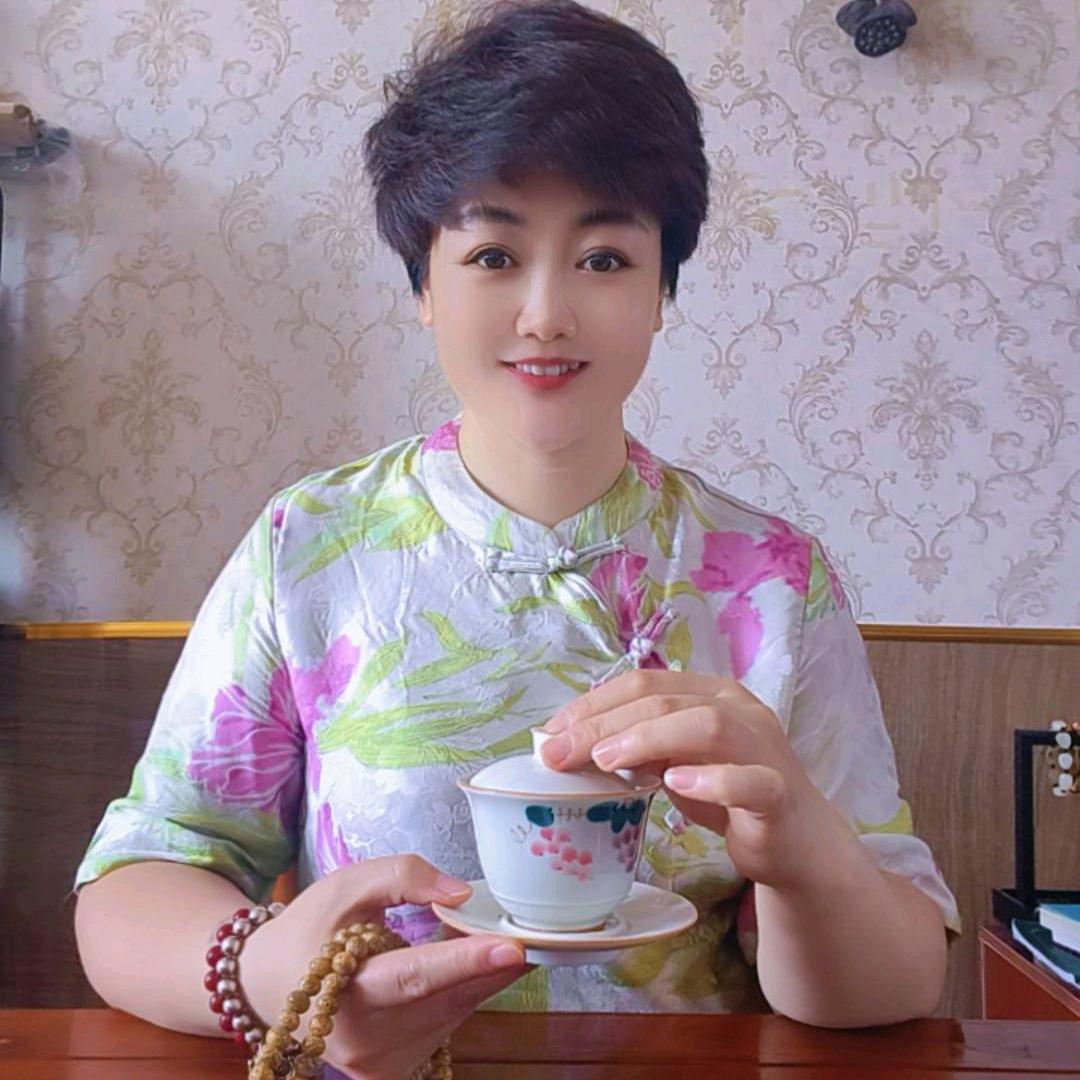 ᥫᩣ靖待花开