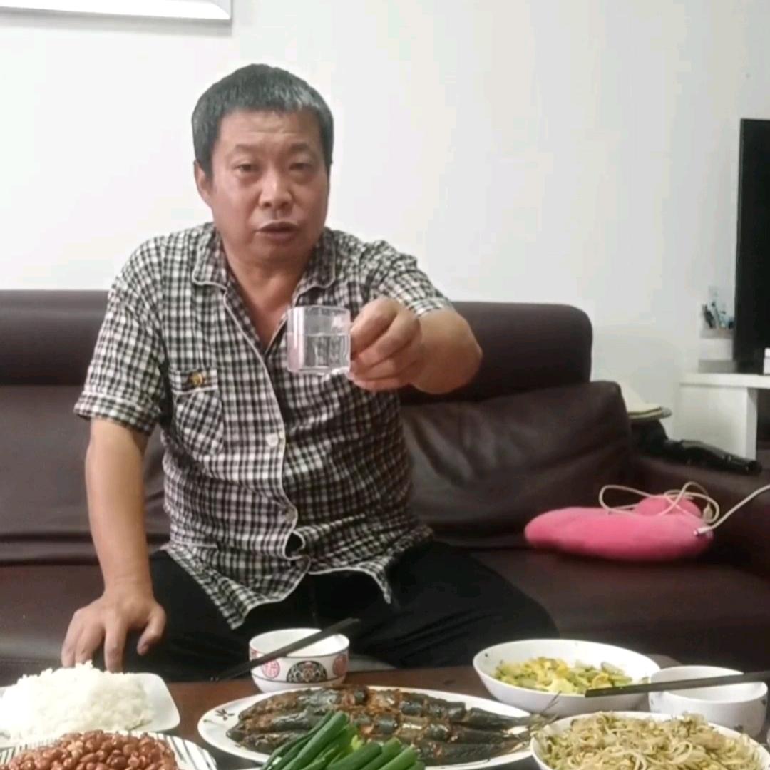 爱烤串的老张