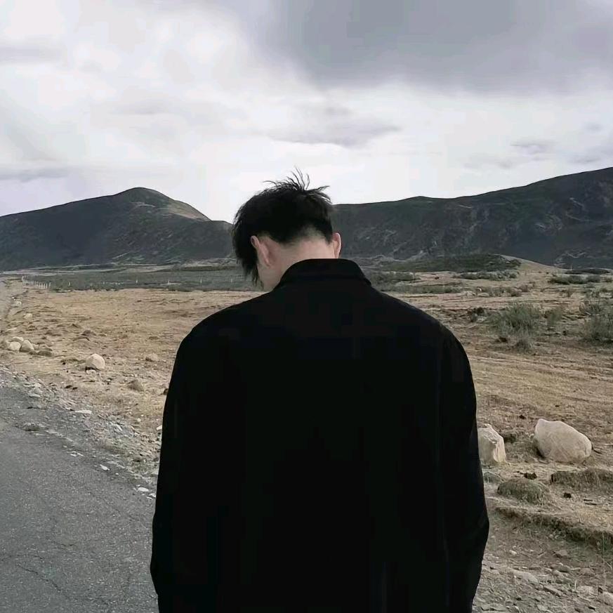 星辰°               ╲