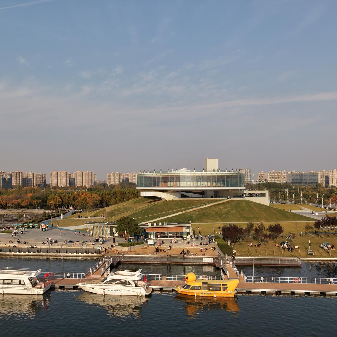 显魁酒业国基路店