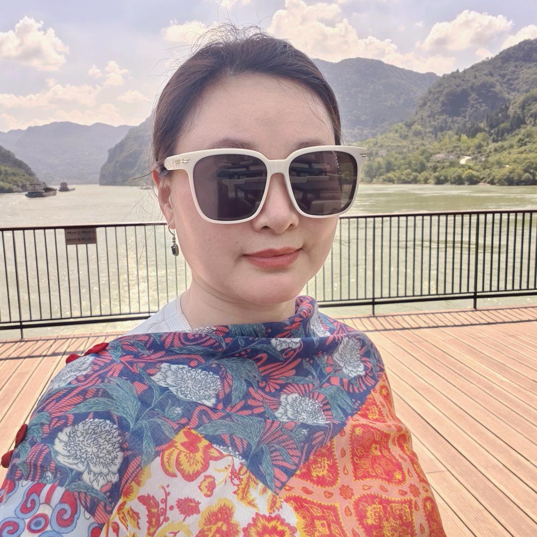百秀眼镜 眼视官