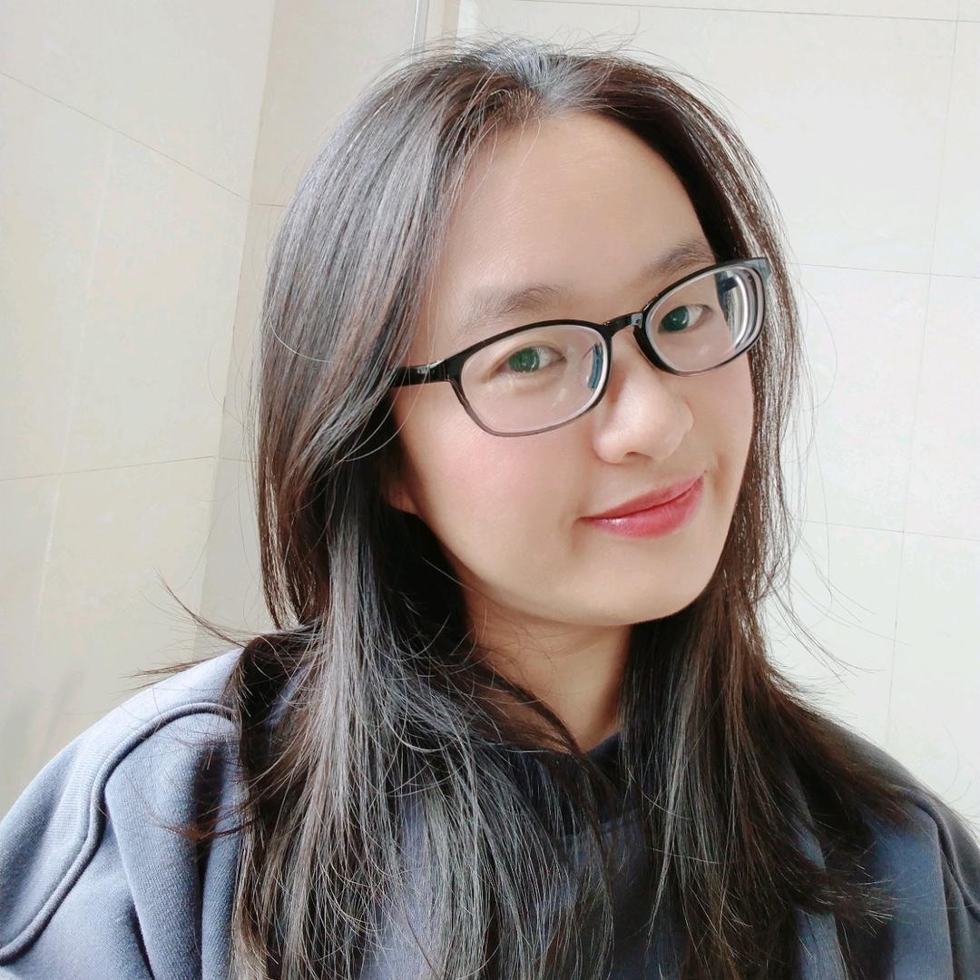 小莉丫（请不要连赞）