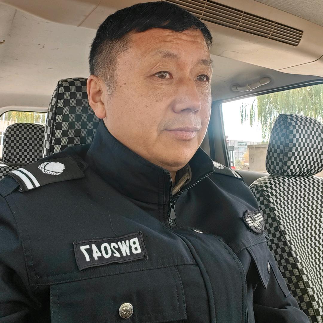 启  航
