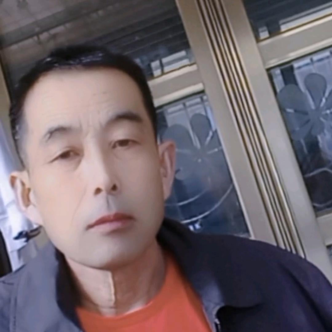 铺砖田庆