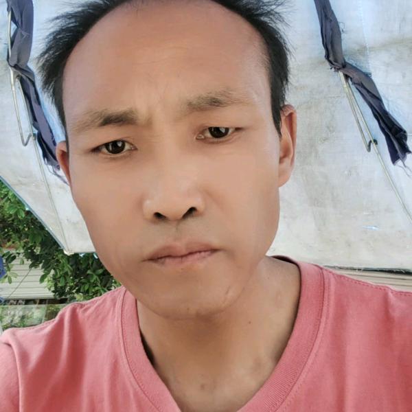 不问兜里多少钱    只问清春多少年