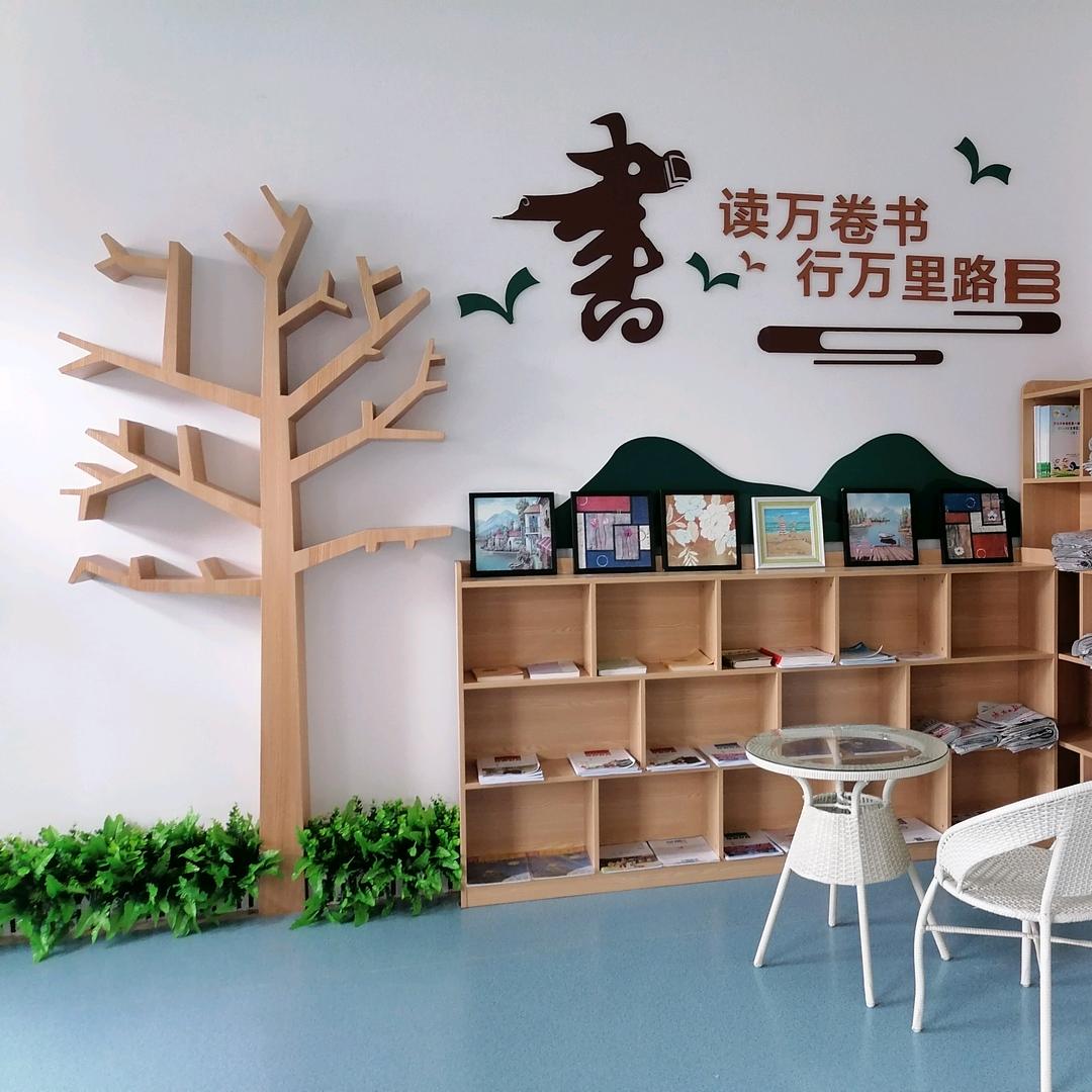 仟 佰 森