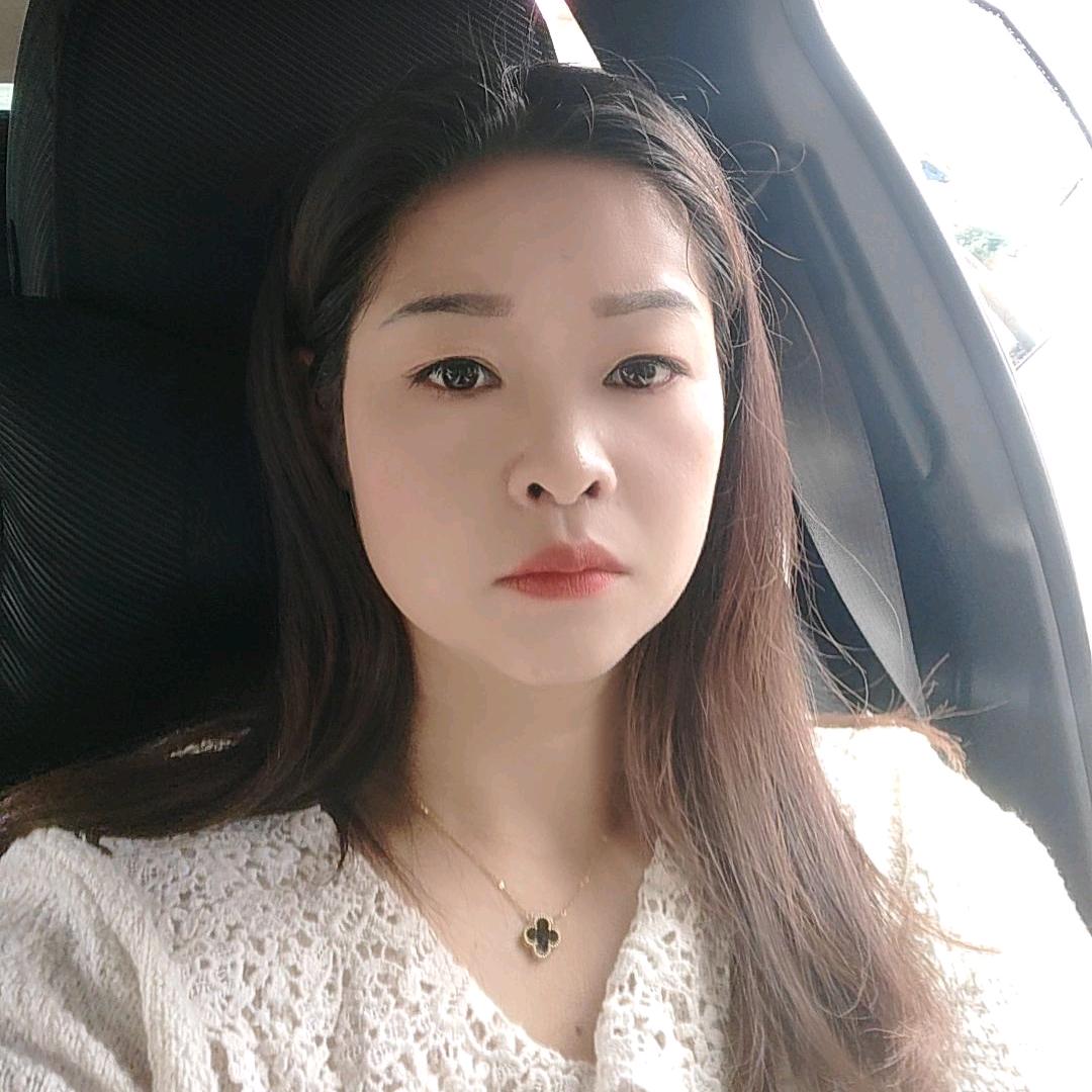 ⚘何群