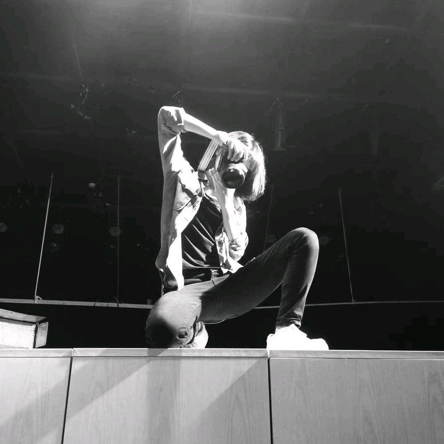 小莉莉莉