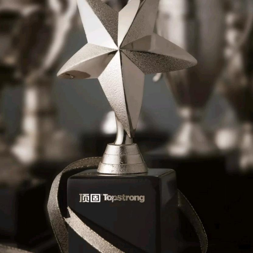 铭品家装五金折扣店