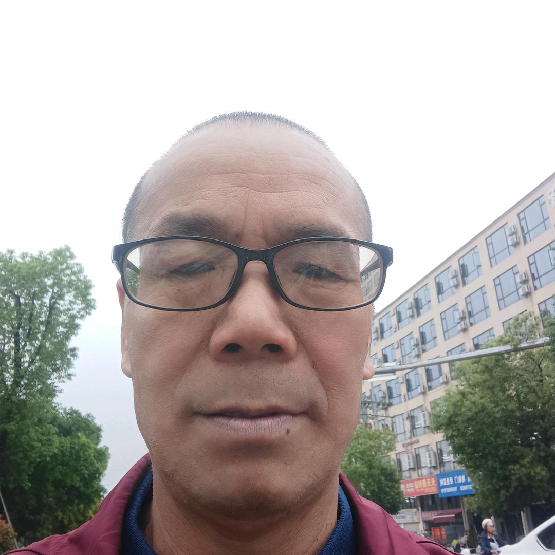 维修家电（招发娣土特产店南侧20米左右）