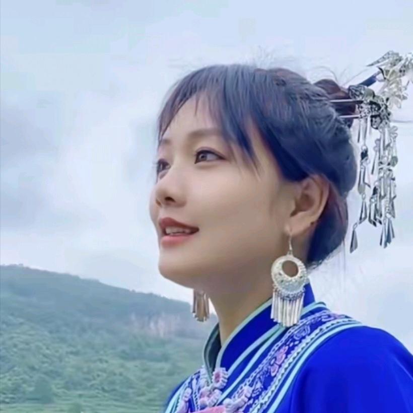 布依丽丽