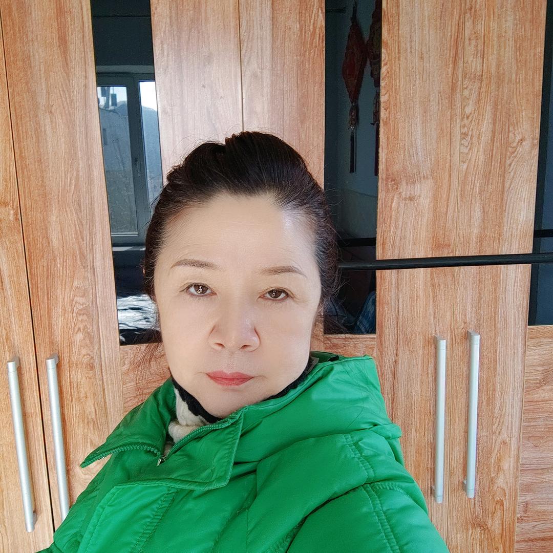 利姐，东北人。