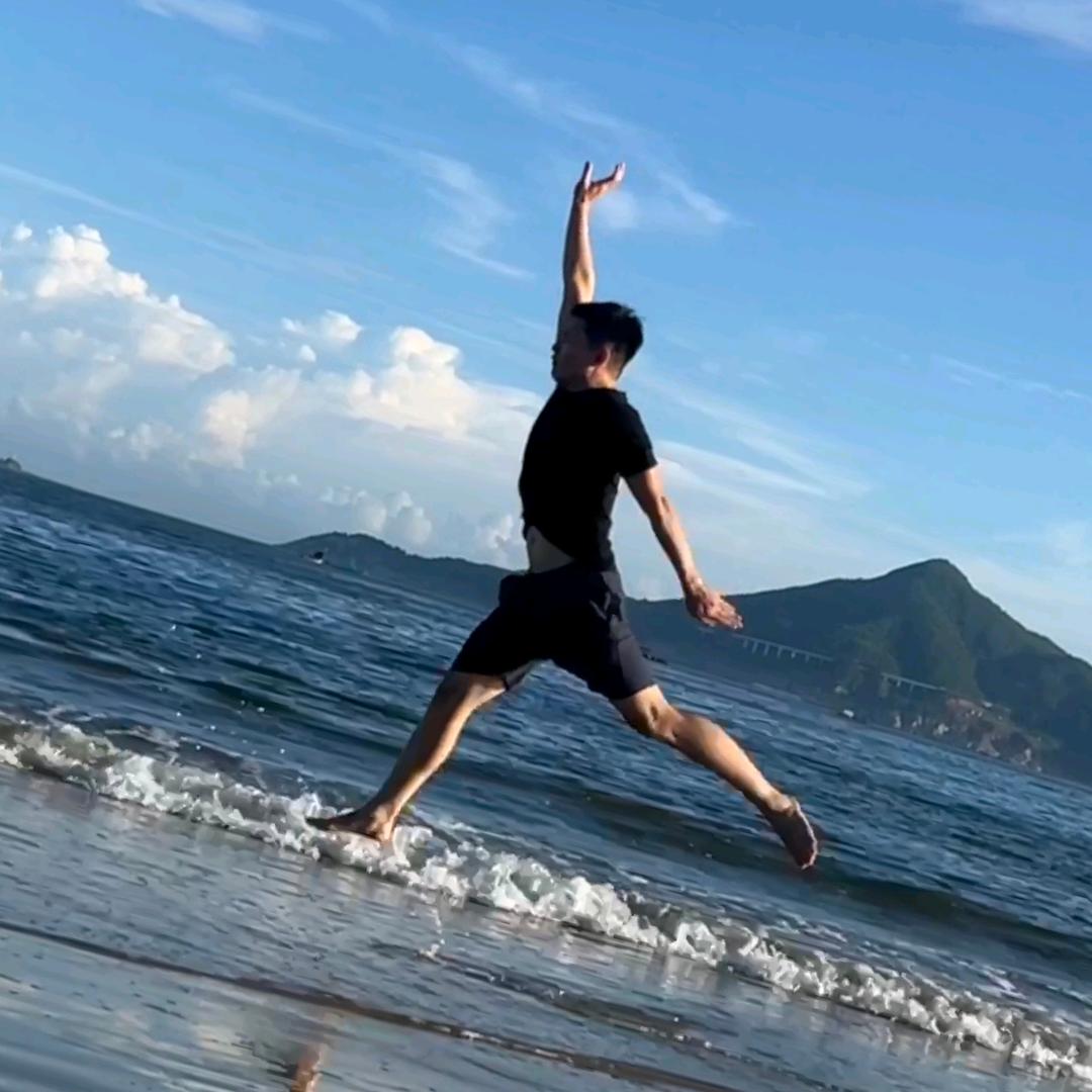 菠萝队长