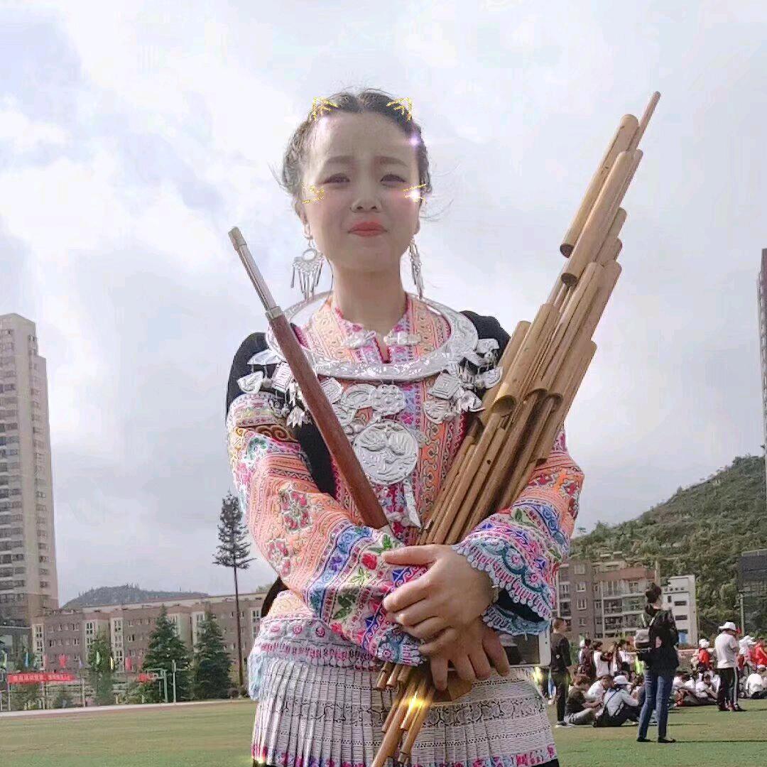 芦笙妹