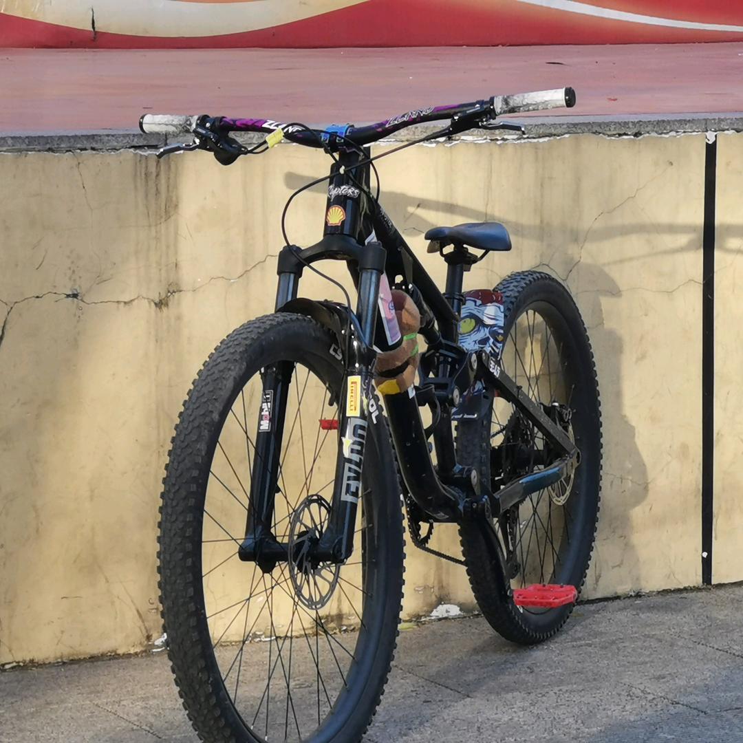 不会干坠的华仔