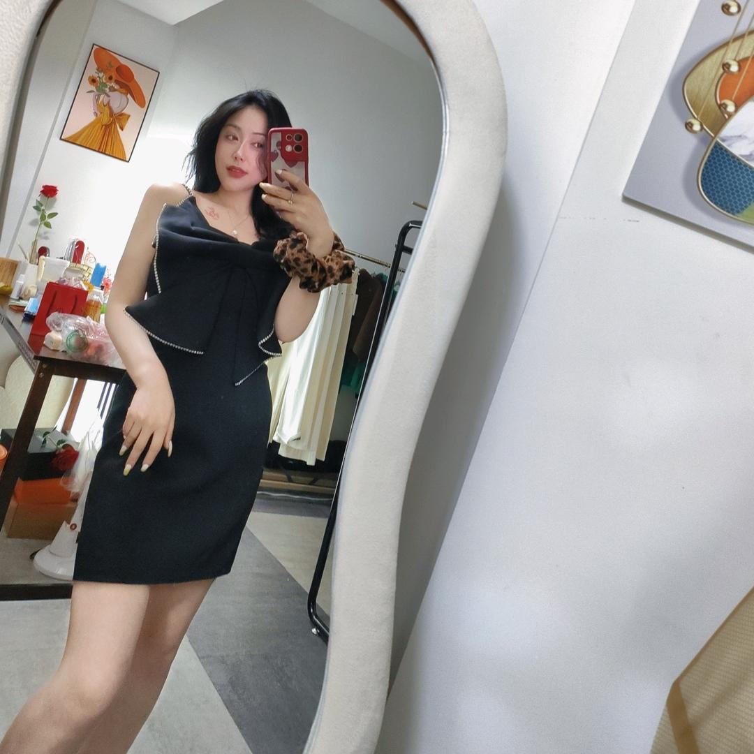 不染、👄