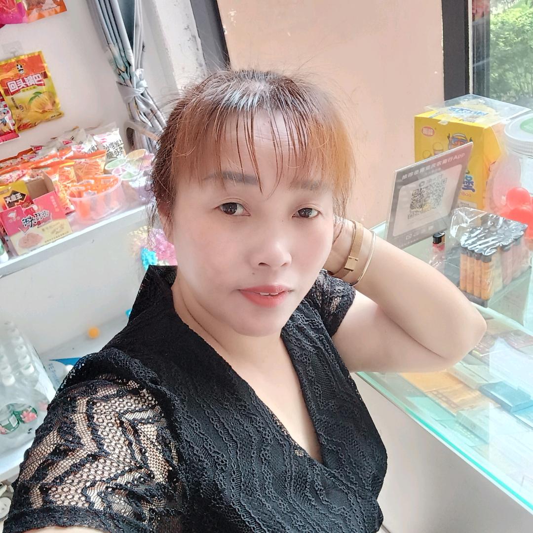 何姐
