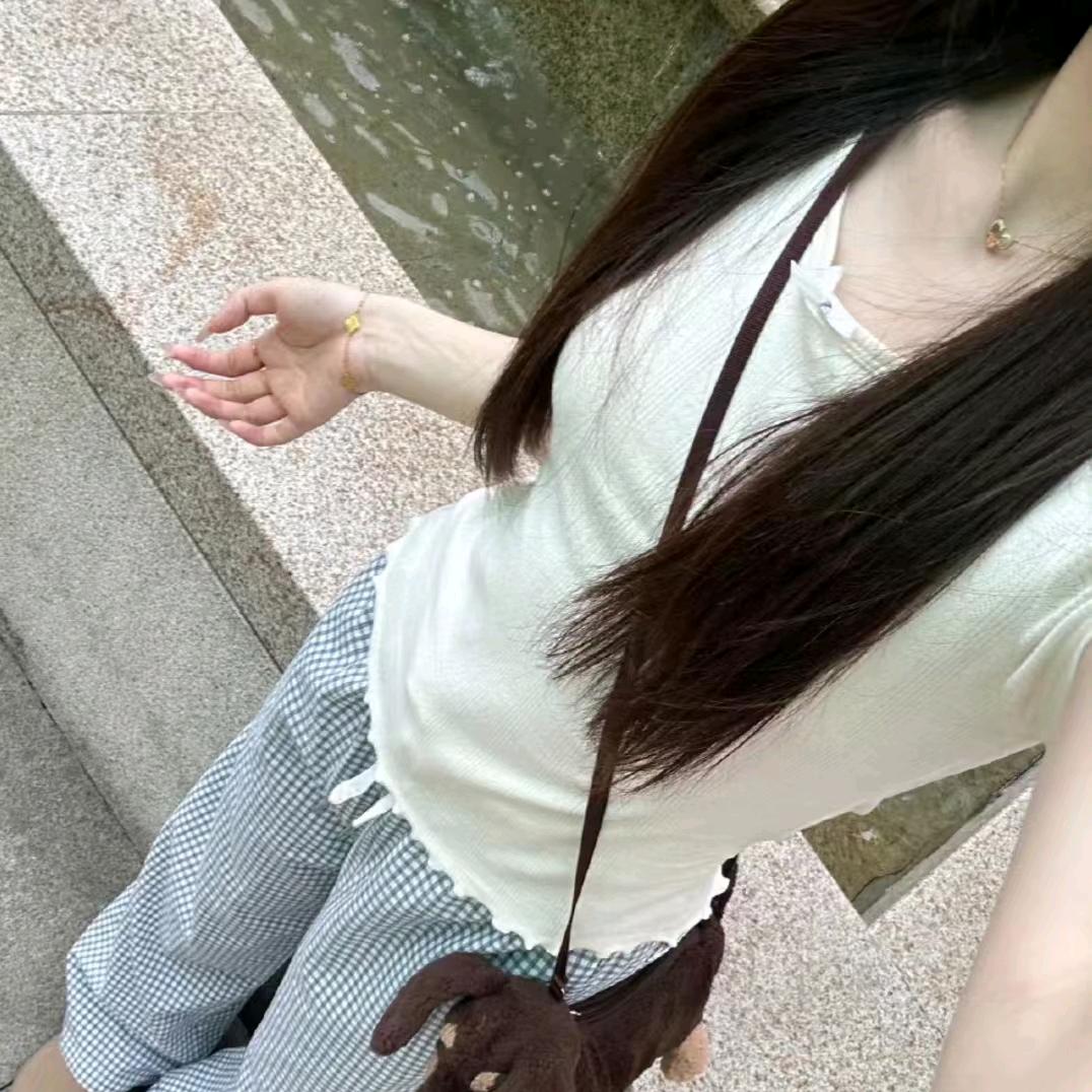 小婷爱刷抖音