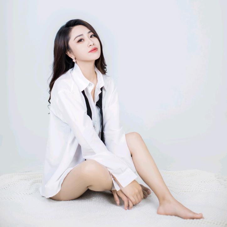 傲