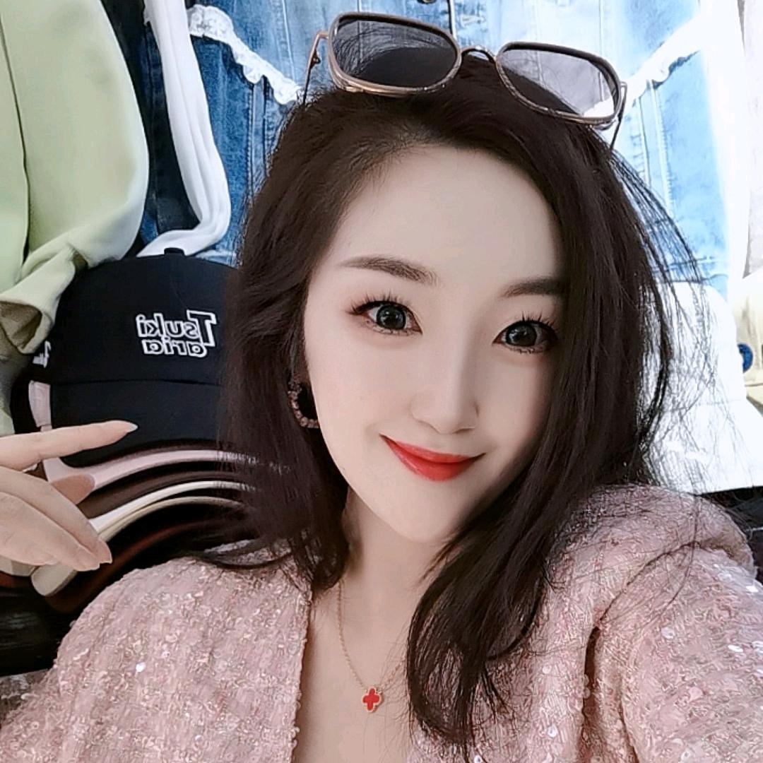 天津巴黎塔尖服饰