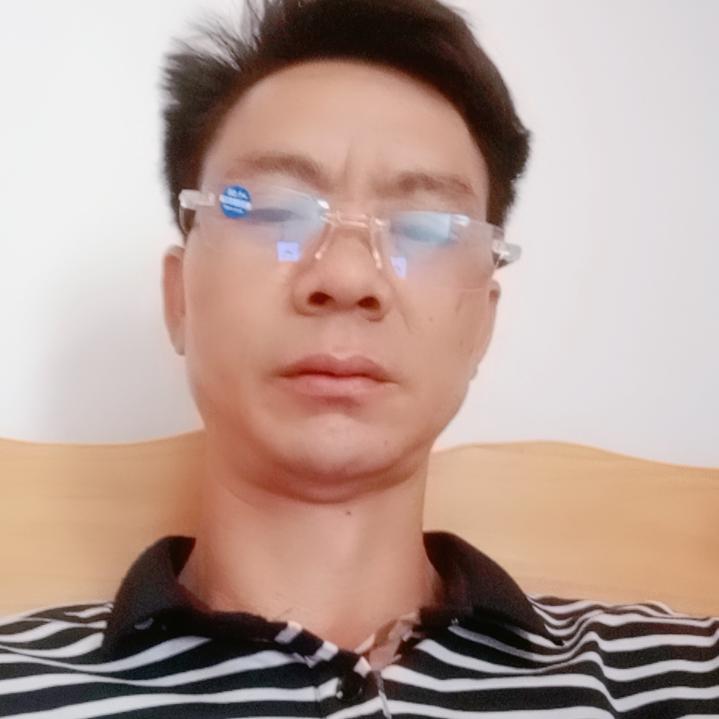专业装修贴砖黄师傅