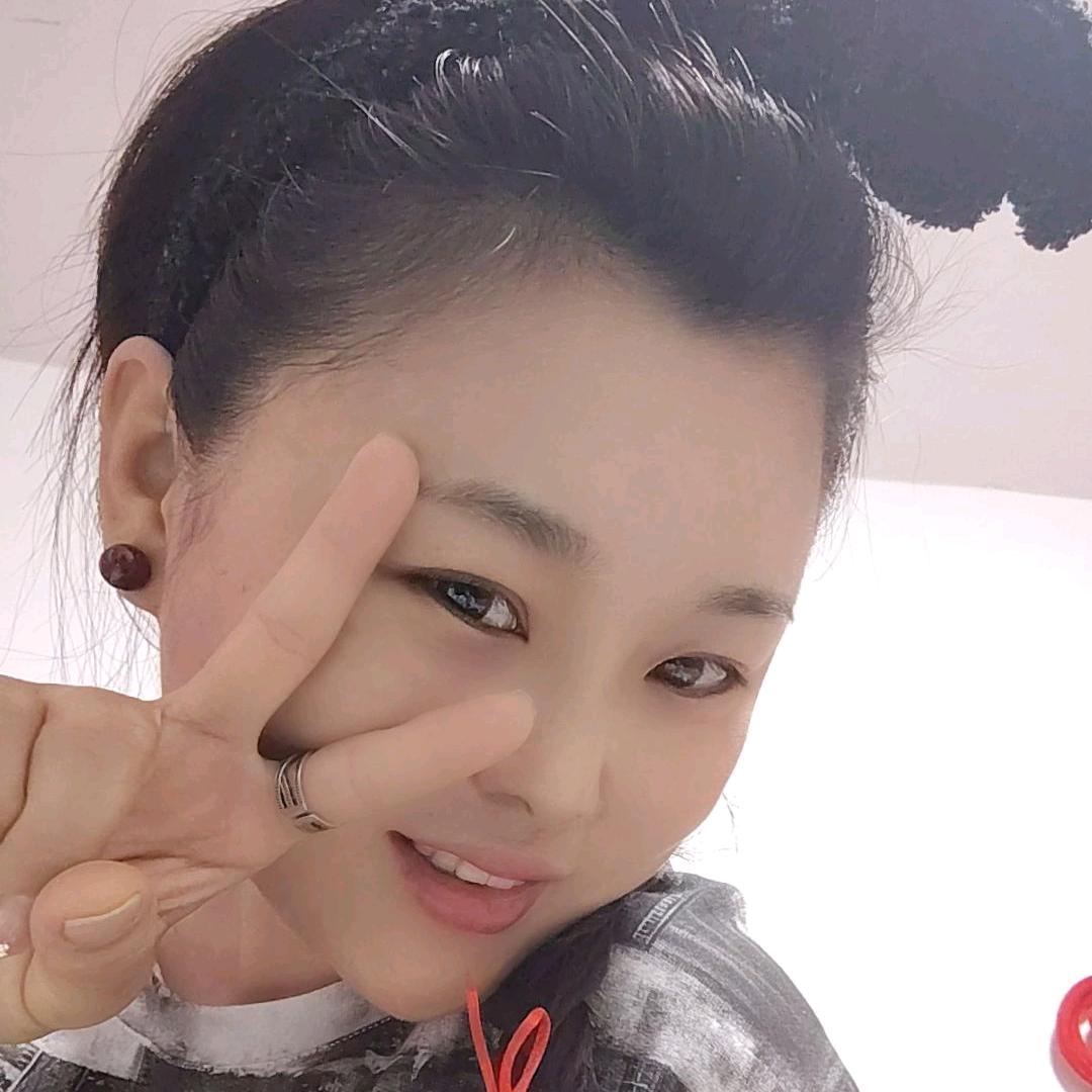 🍑黏糊勺 淘淘🍑