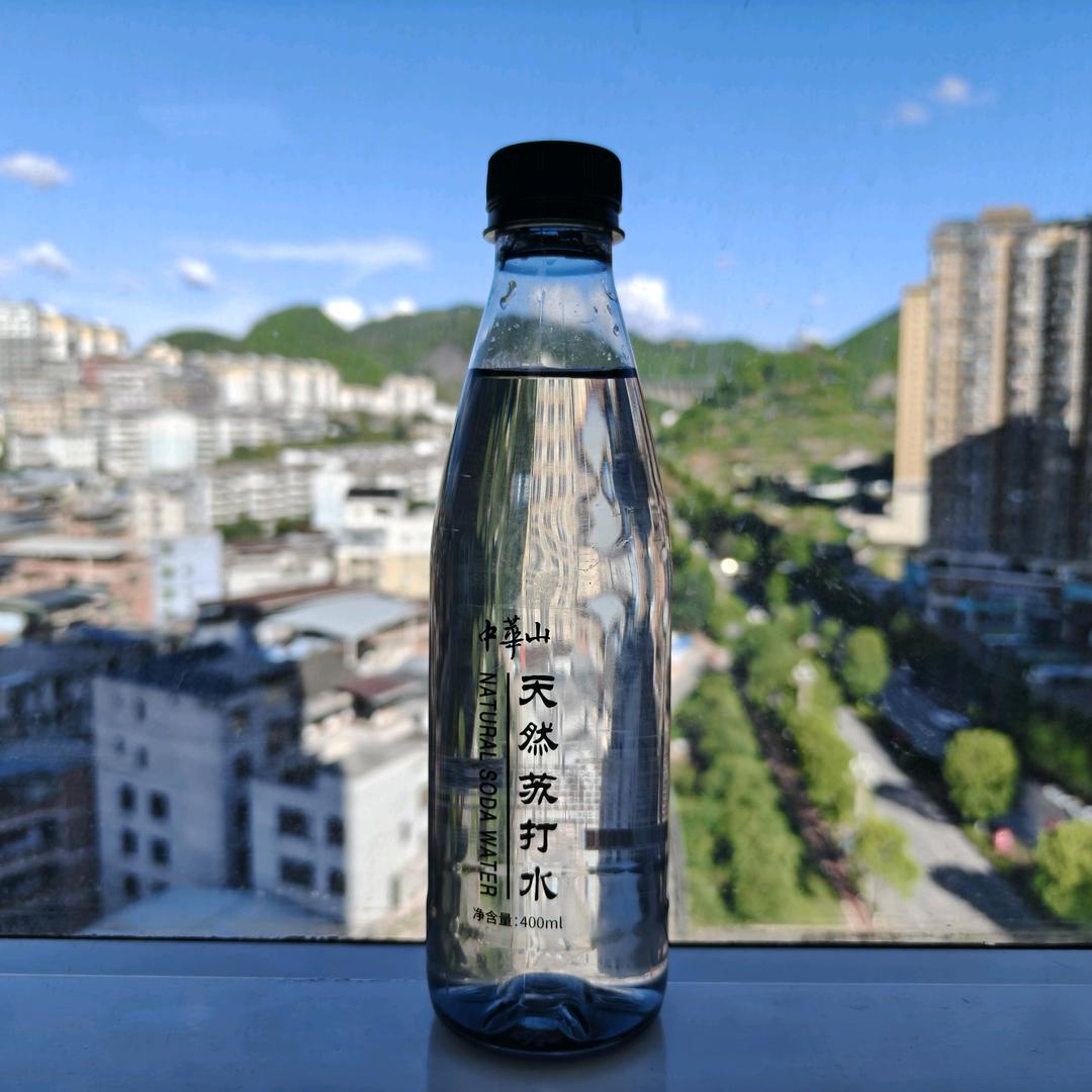 杭州回乡在凯里教AI的小张