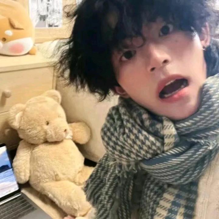 杰沉静^O^