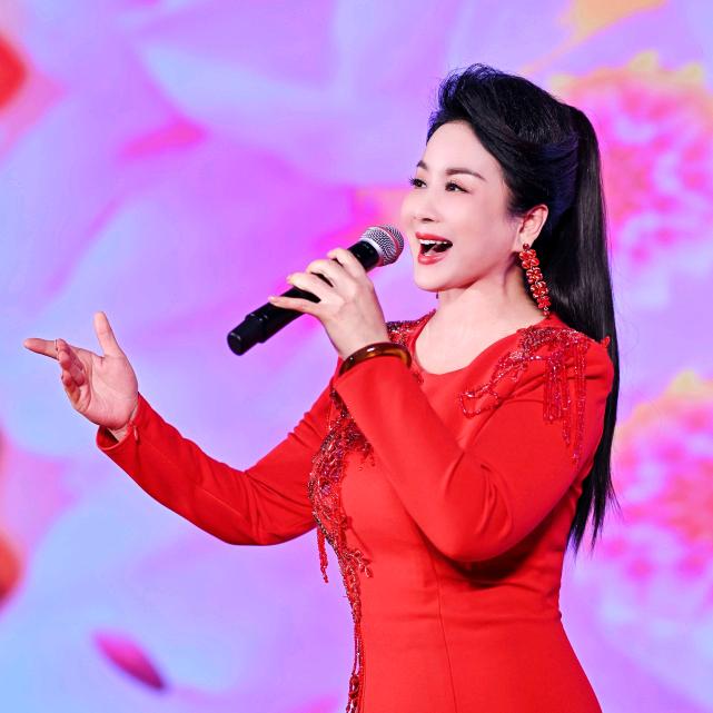 和洺 女高音