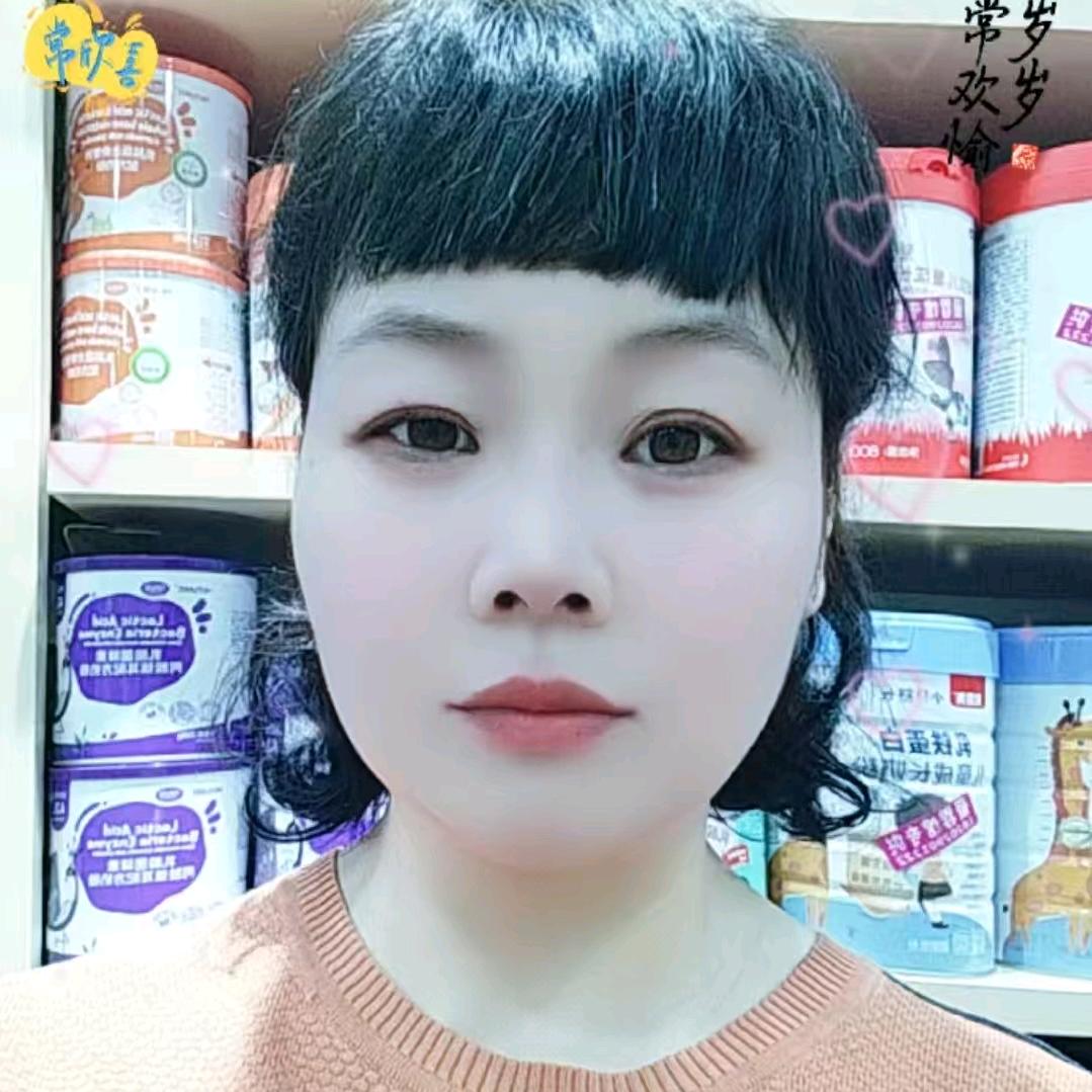 仰望天空最高处