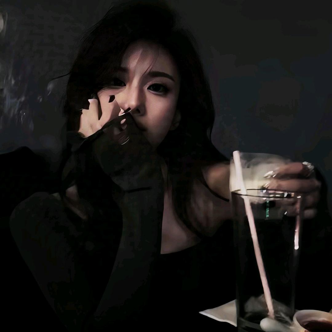 陌(ღ♡‿♡ღ)殇