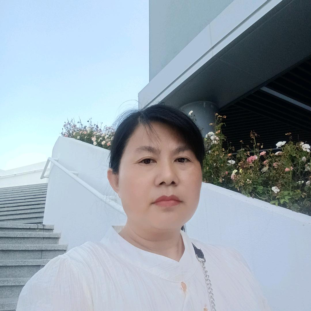 刘芳